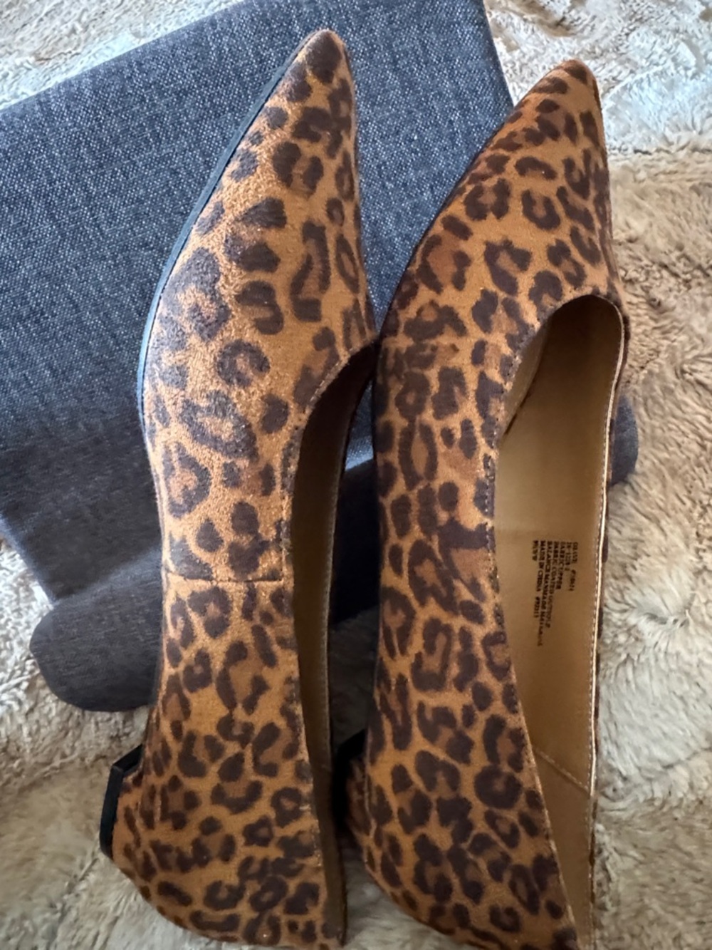 Comfortview Leopard Flats 9.5 Extra Wide WW Animal Print Pointed Toe NIB - Picture 4 of 9